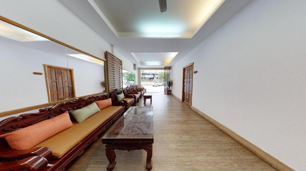 Changsova Hotel Rayong Exterior photo