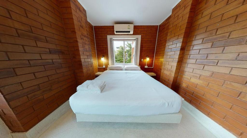 Changsova Hotel Rayong Exterior photo