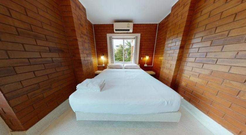 Changsova Hotel Rayong Exterior photo